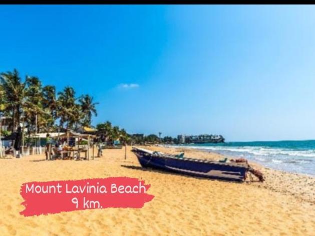 Idor Holidays Sri Jayewardenepura Kotte Ngoại thất bức ảnh